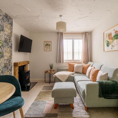 Вилла Squirrel Bank, With A Hot Tub & Parking Боунес-он-Уиндермер Экстерьер фото